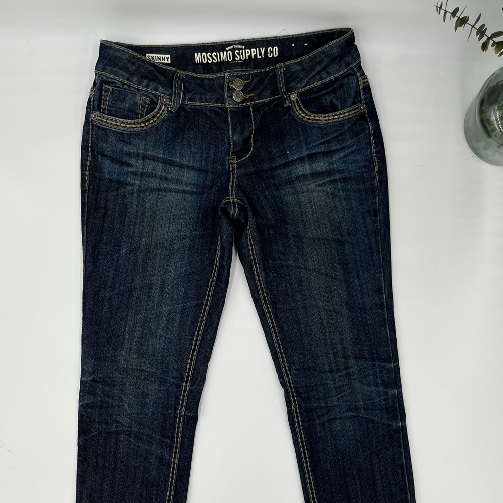 Mossimo Supply Co. Woman’s Skinny Jeans Size 7